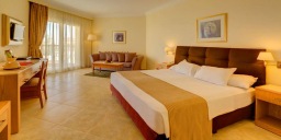 Hotel Aurora Oriental Resort