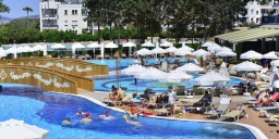 Hotel Azura Deluxe Resort & Spa