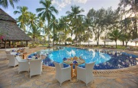 Hotel Bluebay Beach Resort& Spa