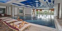 Hotel Crystal Waterworld Resort & Spa