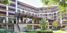 Hotel Estreya Residence