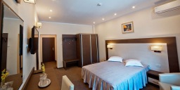 Hotel Evergreen