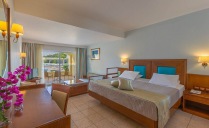 Hotel Kipriotis Maris Suites