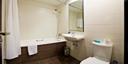 Hotel Livadhiotis City