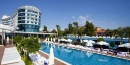 Hotel Q Premium Resort