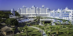 Hotel Rubi Platinum Spa & Resort
