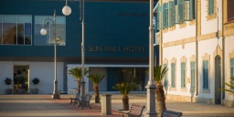 Hotel Sun Hall Beach