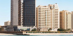 Hotel Wyndham Garden Ajman Corniche