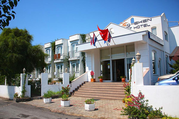 Hotel Eken Resort 3*