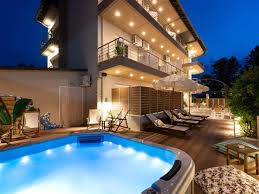Villa Alasitas 3* 