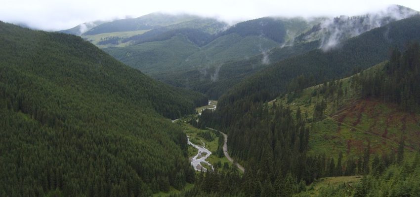 Pasul Prislop, cea mai inalta trecatoare din Carpatii Orientali