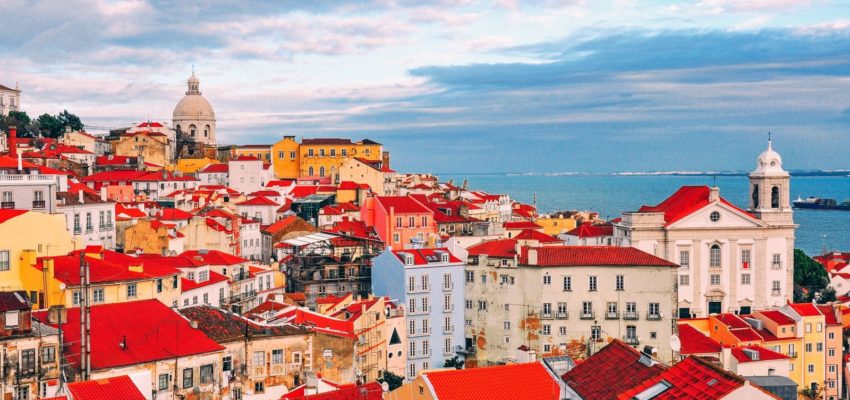 Decembrie in Portugalia: Cu ce te vor incanta Lisabona si Madeira