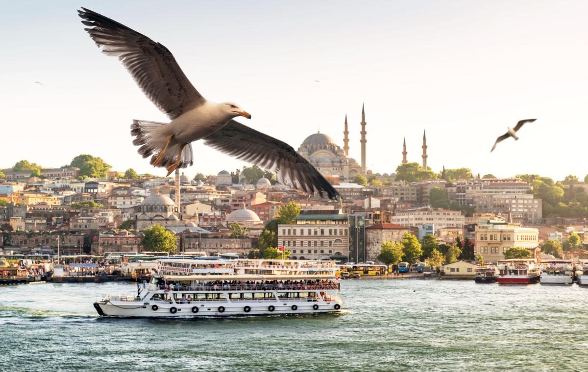 Istanbul - orasul de pe doua continente: o calatorie de neuitat cu doar 165 euro!